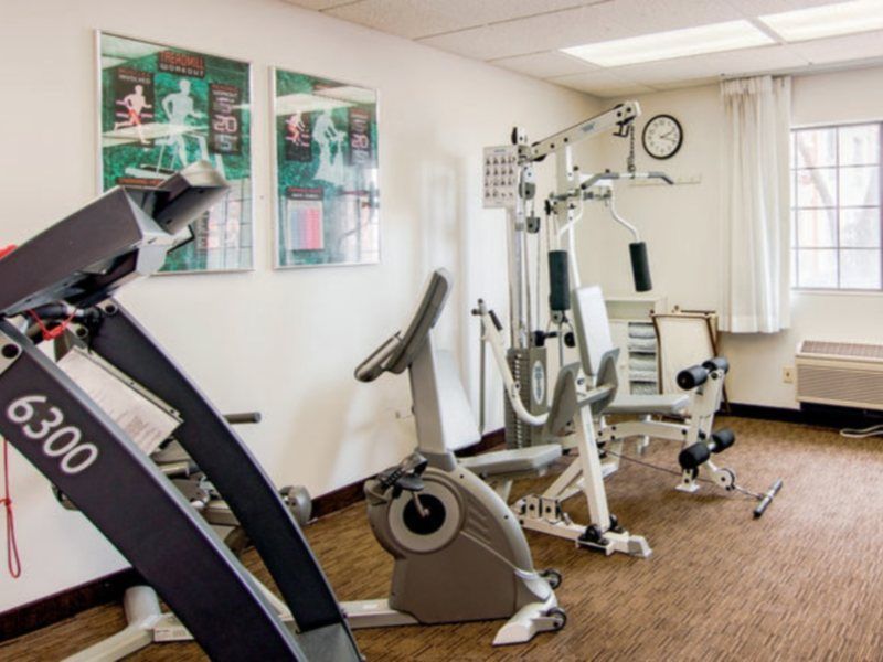 Days Inn & Suites By Wyndham Arlington Heights Extérieur photo