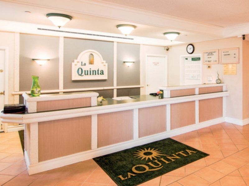 Days Inn & Suites By Wyndham Arlington Heights Extérieur photo